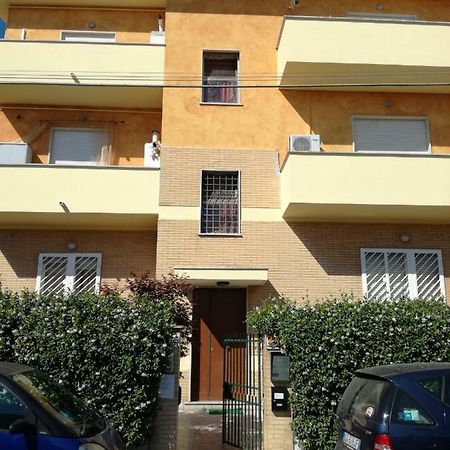 Bb Smallville Fiumicino Exterior photo