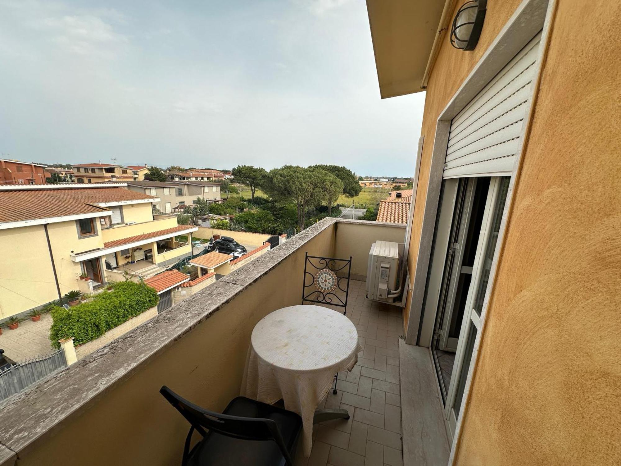 Bb Smallville Fiumicino Exterior photo